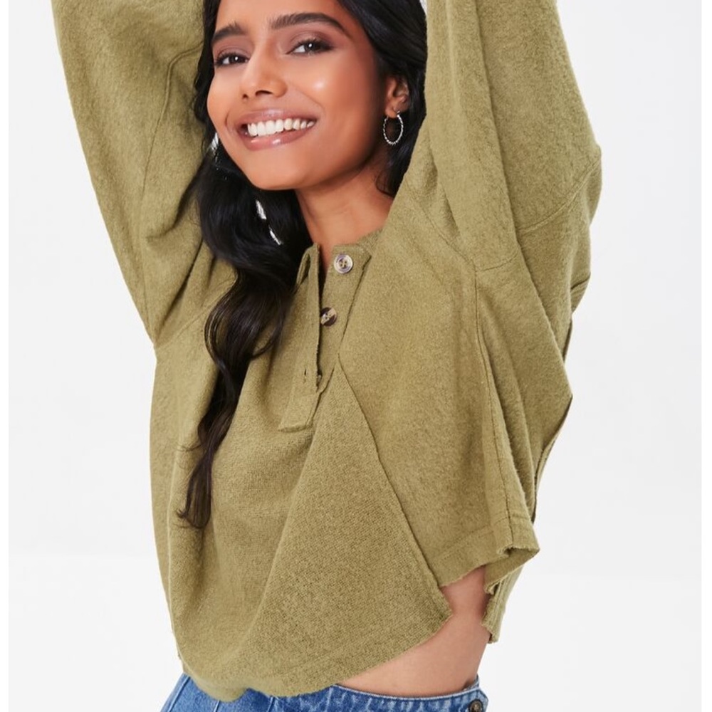 F21 cropped Henley